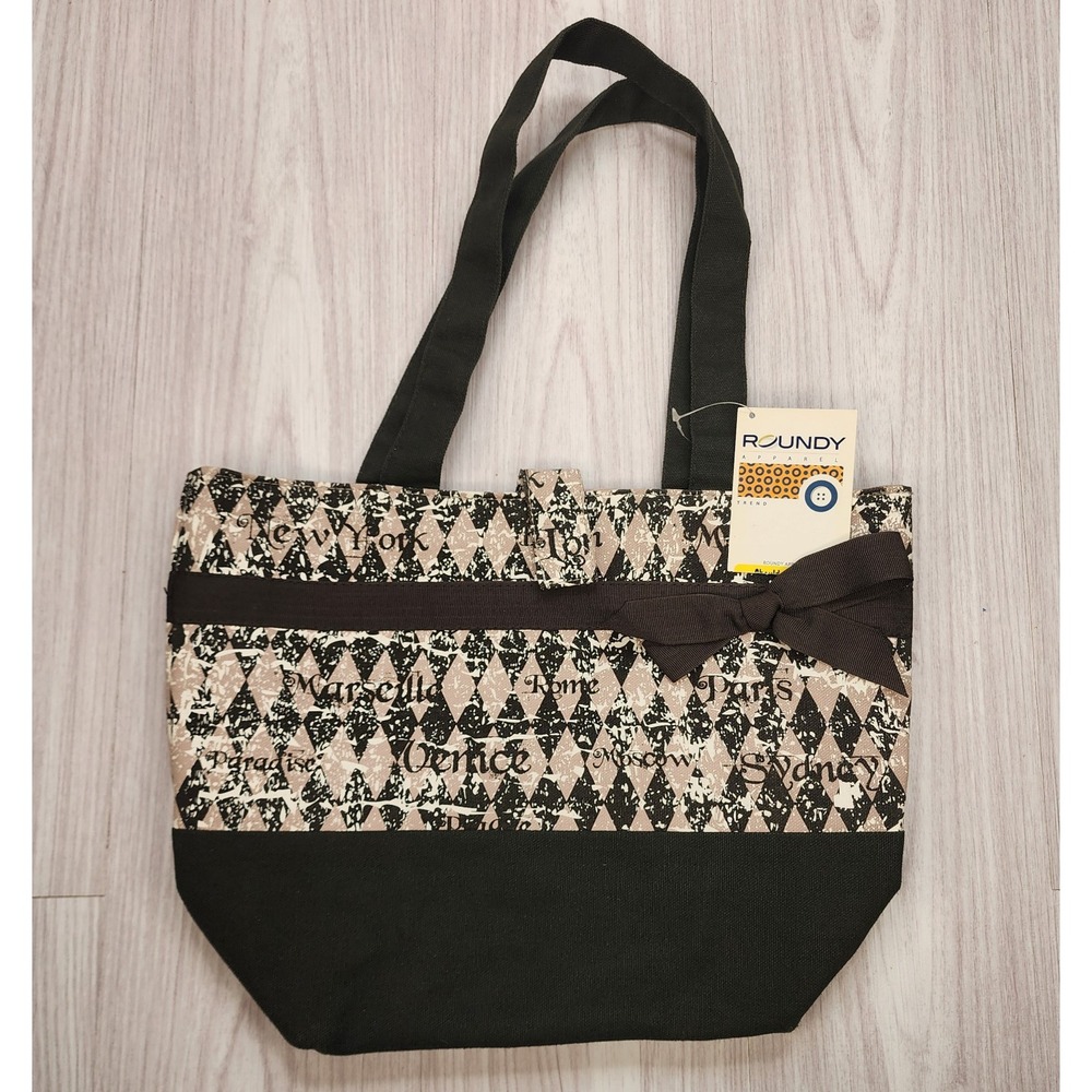 Roundy Apparel Tote Bag Small Hand Bag New With Tags Black New York Magnetic Bow